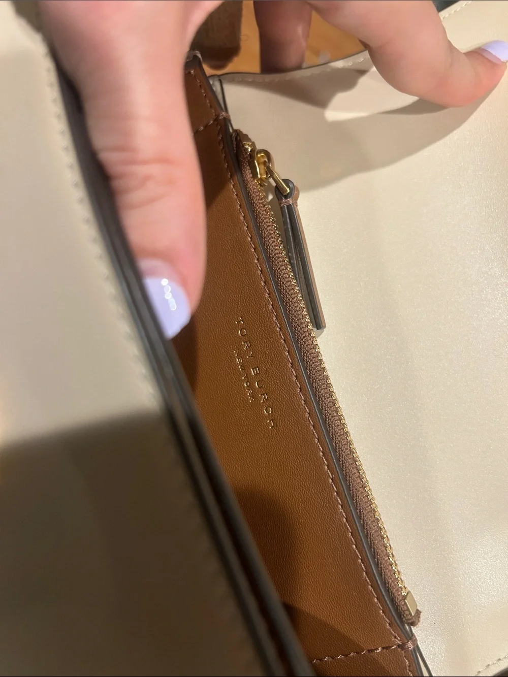Tory Burch New Cream Eleanor Small Shoulder Bag/Crossbody Bag with Gold Logo